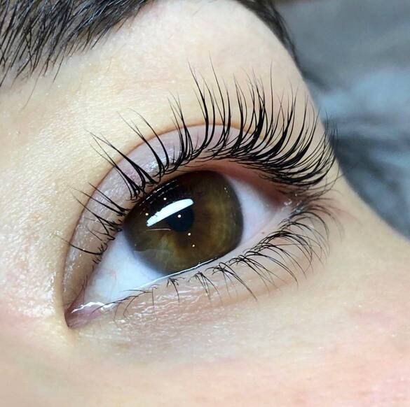 Ламинирование бровей и ресниц