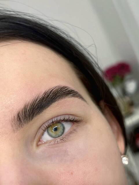 Ламинирование бровей и ресниц